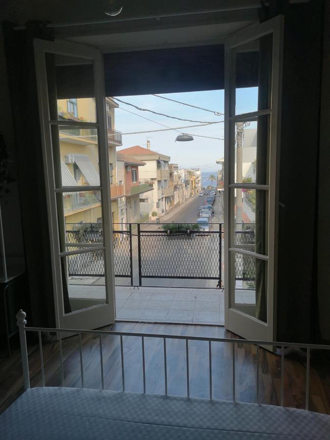 Locanda Popolare Aci Castello Bagian luar foto